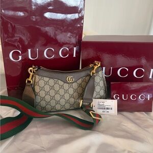 Gucci Gray Shoulder Bag